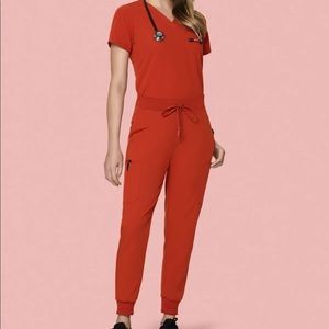 Mandala rust medium scrub set NWT